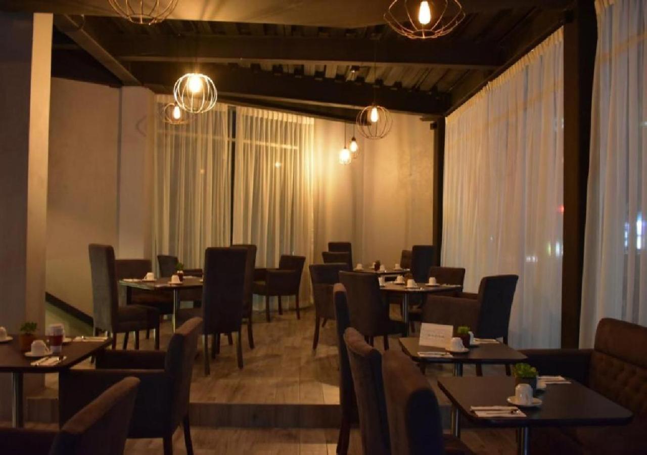 Esduma Hk Hotel Pachuca Экстерьер фото