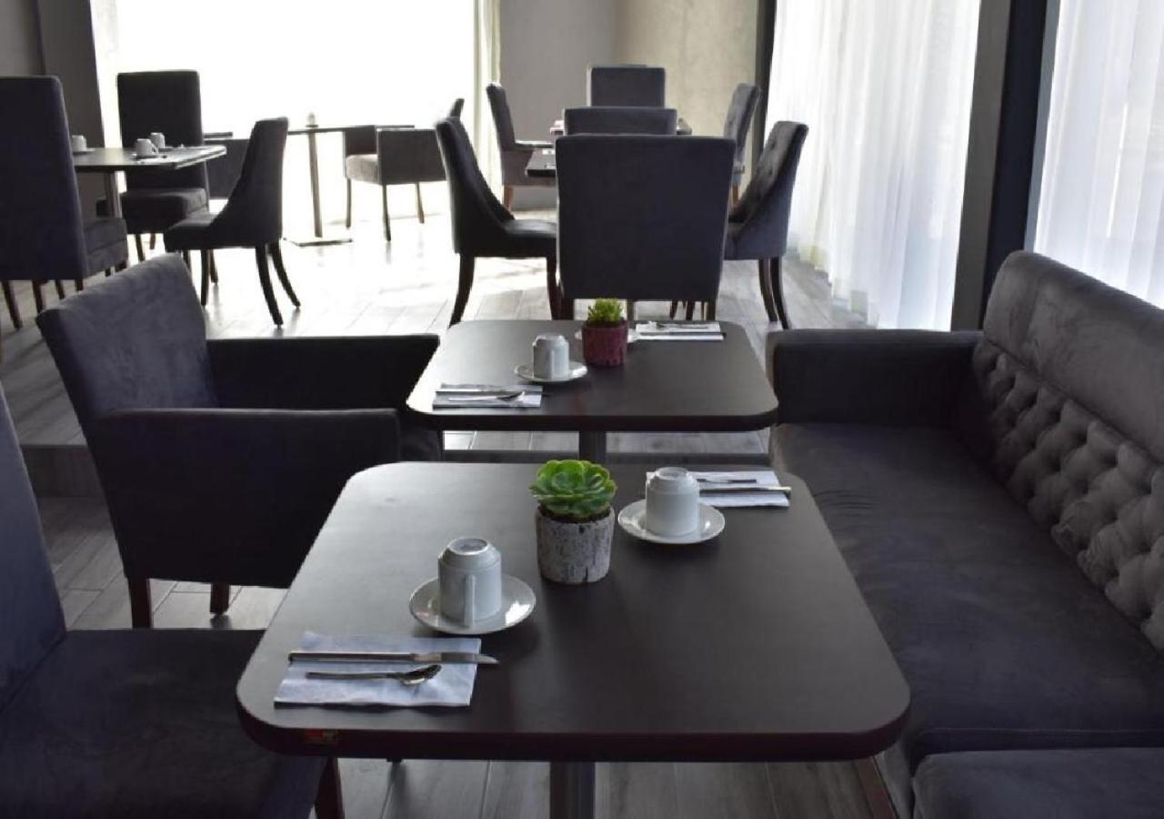 Esduma Hk Hotel Pachuca Экстерьер фото