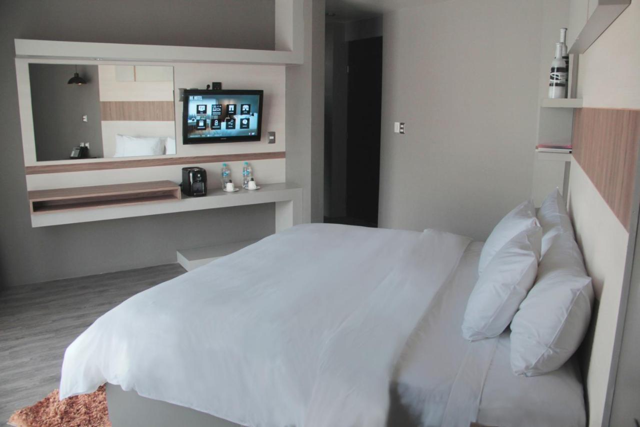 Esduma Hk Hotel Pachuca Экстерьер фото
